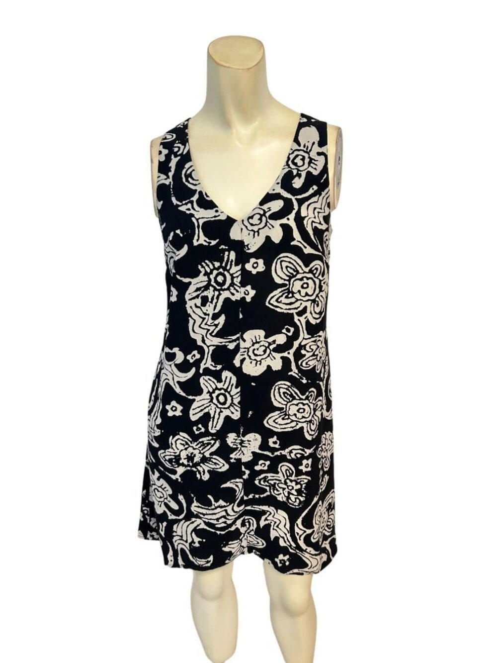 Cabi #5263 Padma Floral V neck Racerback Aline Dress XS - Picture 2 of 6